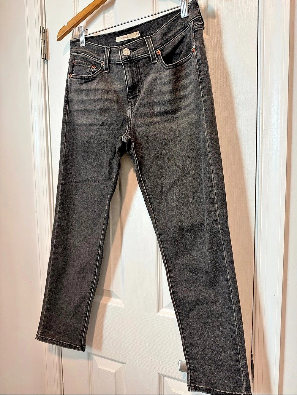 Boyfriend Straight Leg Jeans in Gray Waist 28